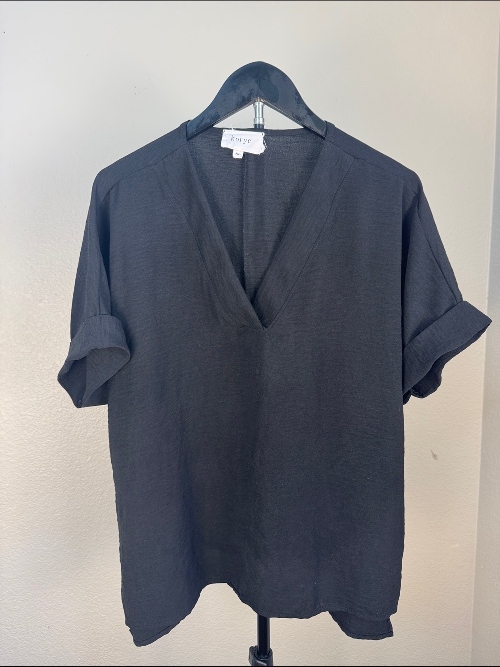 Korye Black V-Neck Short Sleeve Blouse